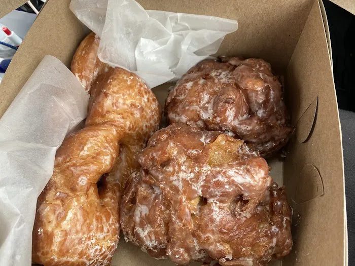 Unger's Kosher Market & Bakery Picture 6