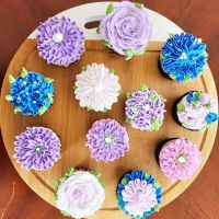 Caroline's Cakes and Confections ico