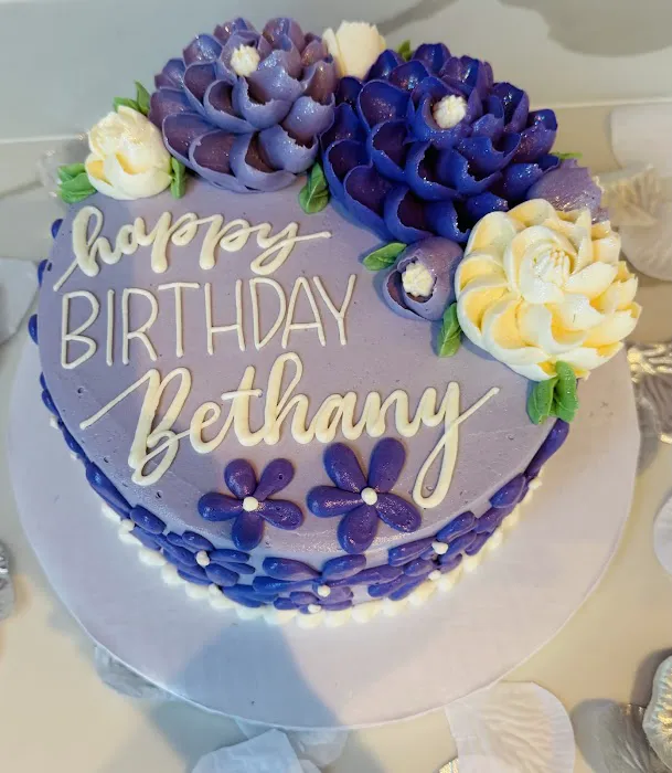 White Flower Cake Shoppe Picture 5
