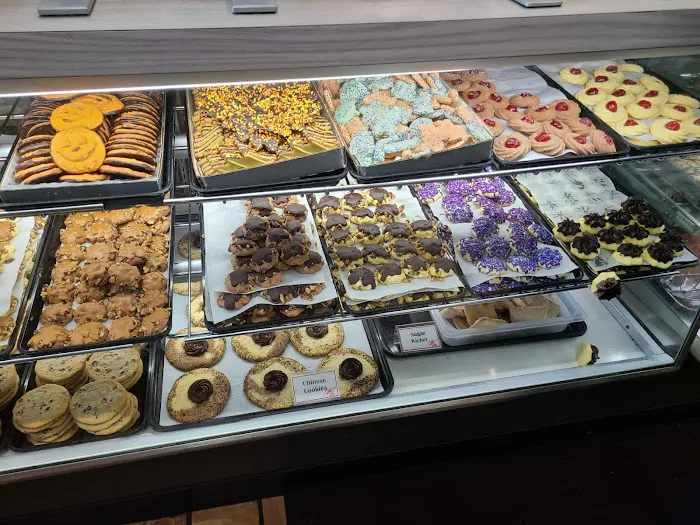 Davis Bakery & Delicatessen Picture 1
