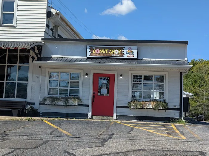 Hinckley Donut Shop Picture 2