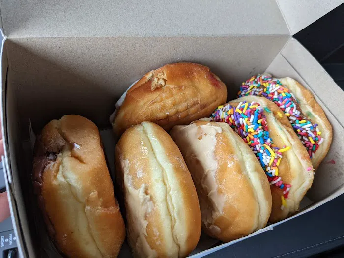 Hinckley Donut Shop Picture 3