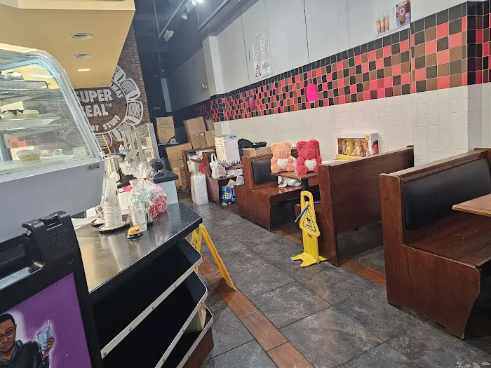 Ieasha's Cupcake Cafe Picture 2