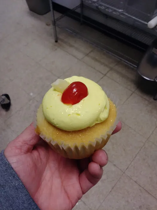 Pandora's Cupcakes and Gourmet Popcorn Picture 3