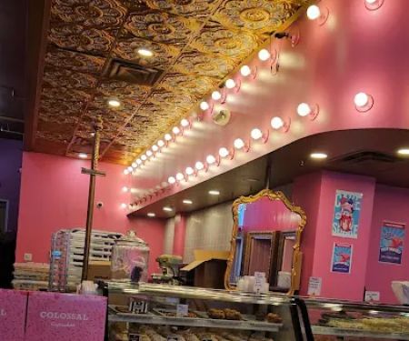 Colossal Cupcakes