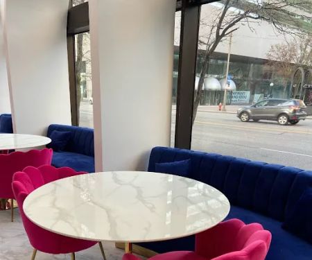 Colossal Cupcakes Café