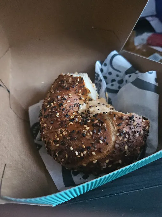Bagel Boulevard Picture 8