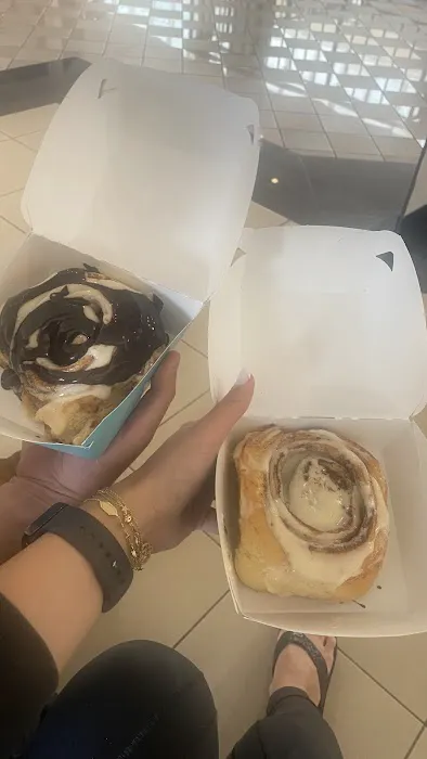 Cinnabon Picture 8