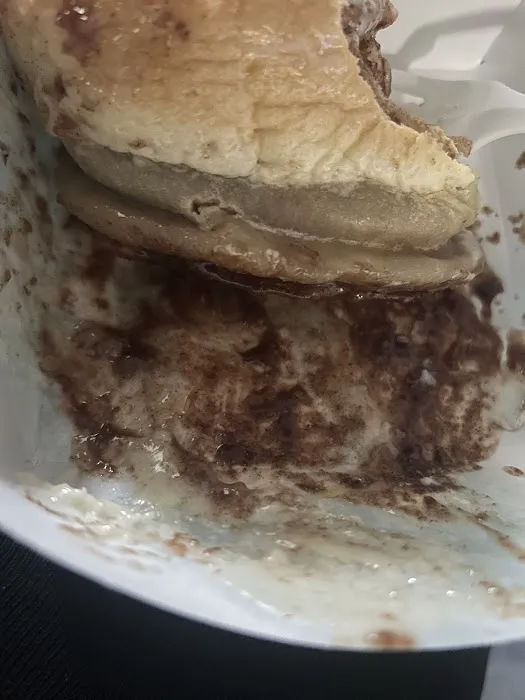 Cinnabon Picture 2