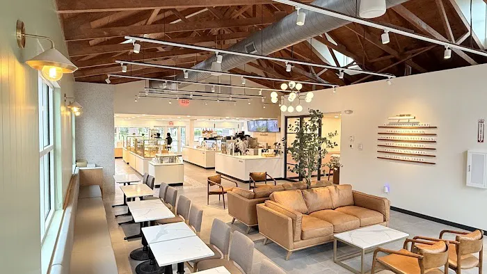 TOUS les JOURS Bakery & Cafe Picture 7