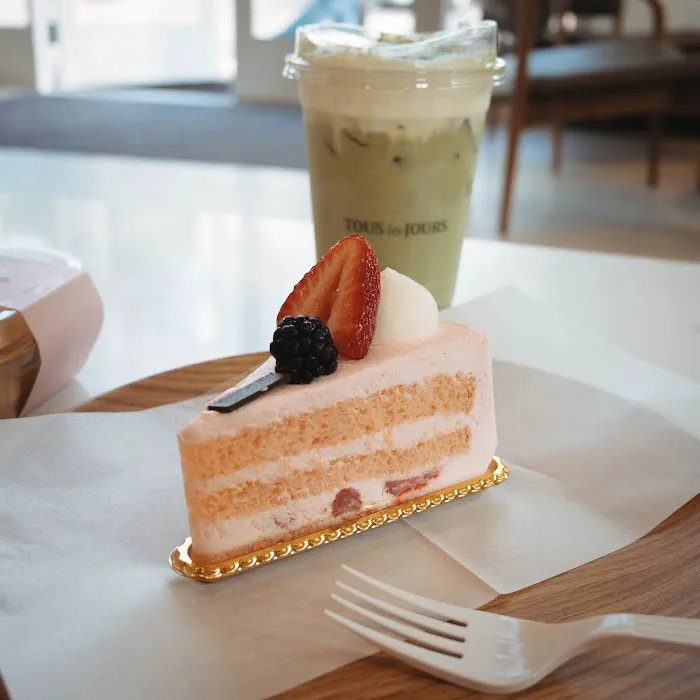 TOUS les JOURS Bakery & Cafe Picture 3