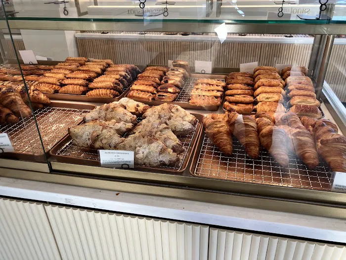 TOUS les JOURS Bakery & Cafe Picture 1