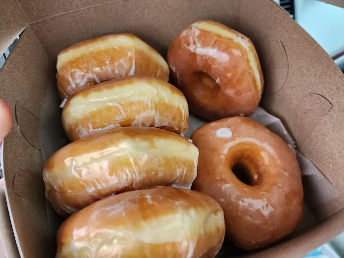 Goldie’s Donuts & Bakery Picture 6