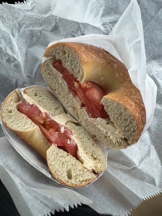 JB Bagelry Picture 4