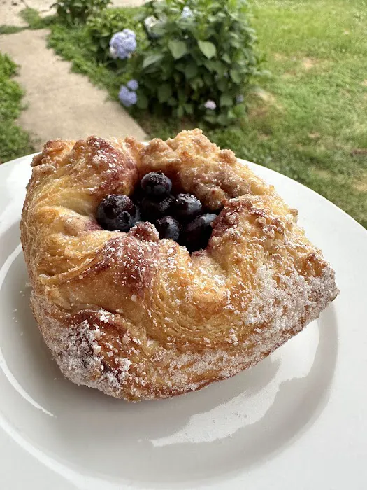 Top Tier Pastry Picture 6
