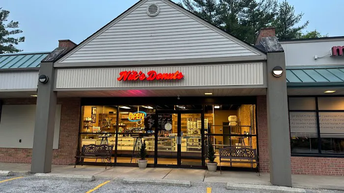Nik’s Donuts Picture 4