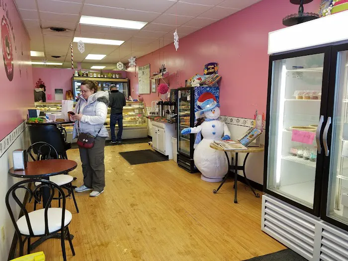 The Mad Batter Bakeshop Picture 8