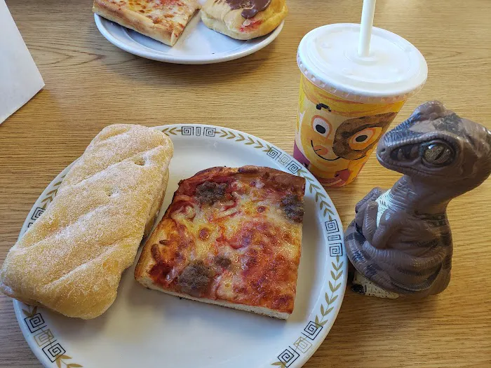 Biagio's Donut Shop & Pizzeria Picture 10
