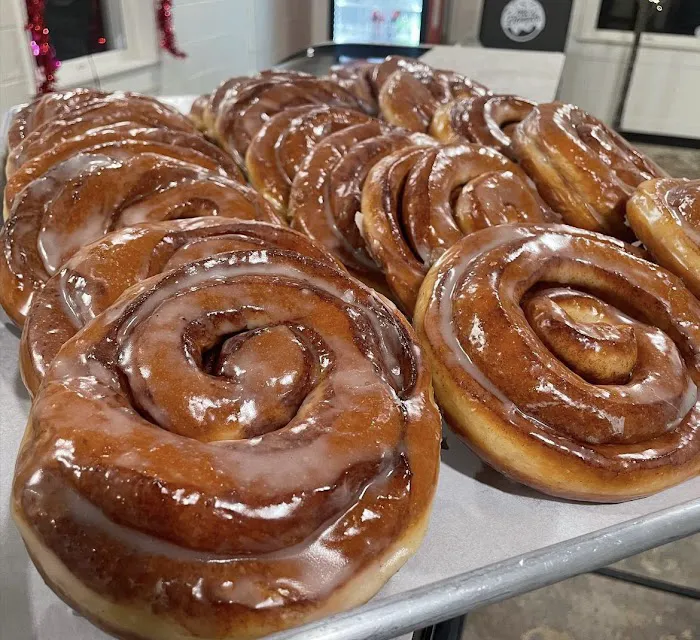 Nik's Donuts Picture 3