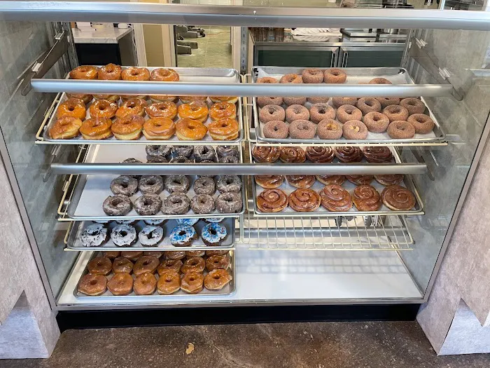 Nik's Donuts Picture 6