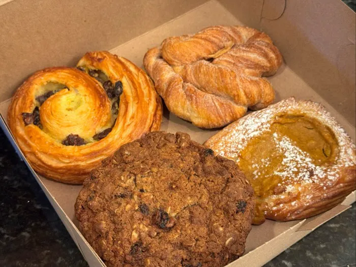Evergreen Bakery Picture 2