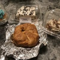 I Love You To The Moon and Back Bakery ico