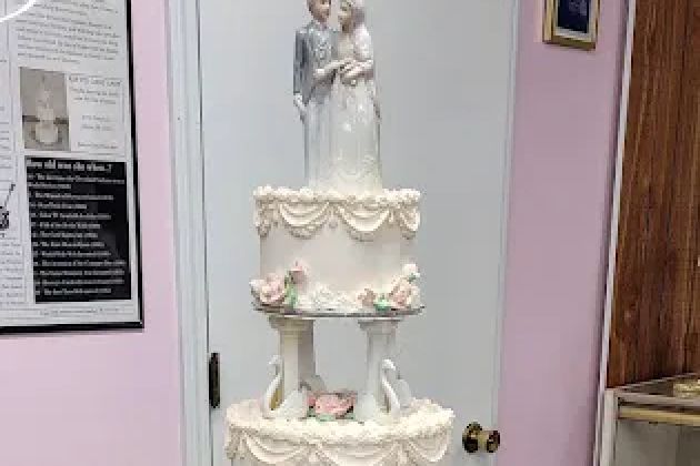 Reeves Cake Shop