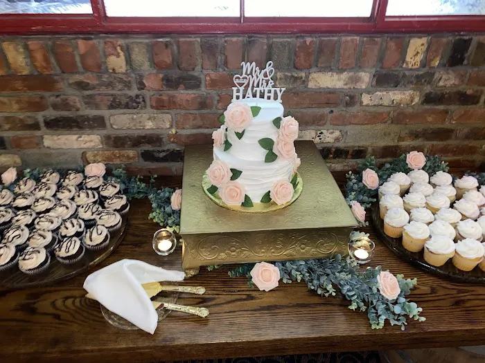 Stacked Akron Cakes Picture 4