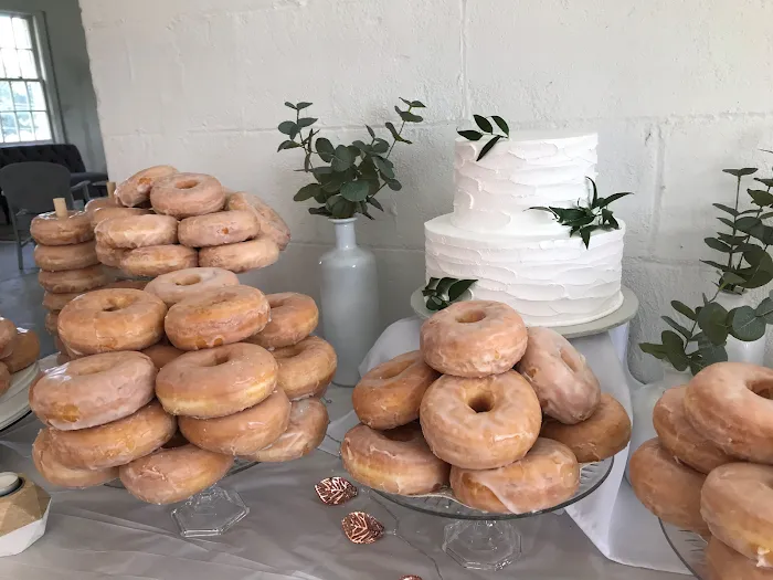 Stacked Akron Cakes Picture 7