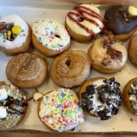 Peace, Love and Little Donuts of Green ico