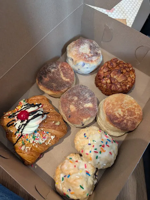 Victoria's Bakery Picture 8