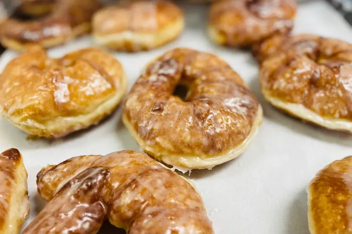 Maggies Doughnuts Chardon Picture 10
