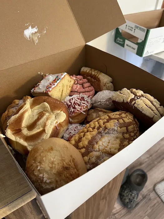 De Leon Bakery Llc Picture 2