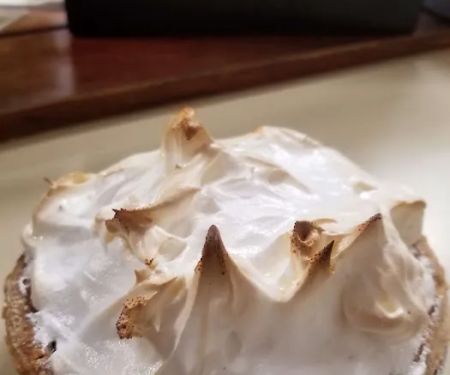 T & T Bakery/Deli