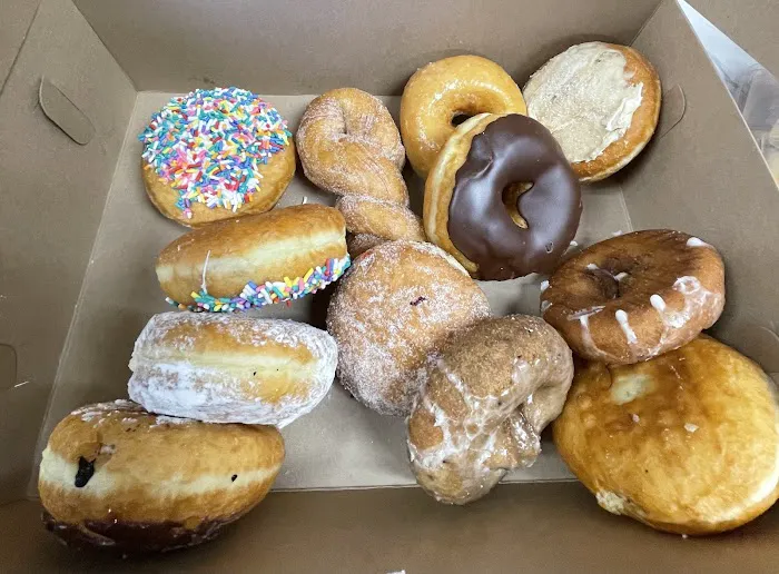 T & T Bakery/Deli Picture 3