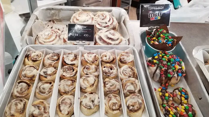 Cinnabon Picture 4