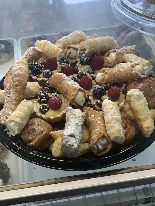 Mad Batter Pastry Emporium Wellington Picture 3