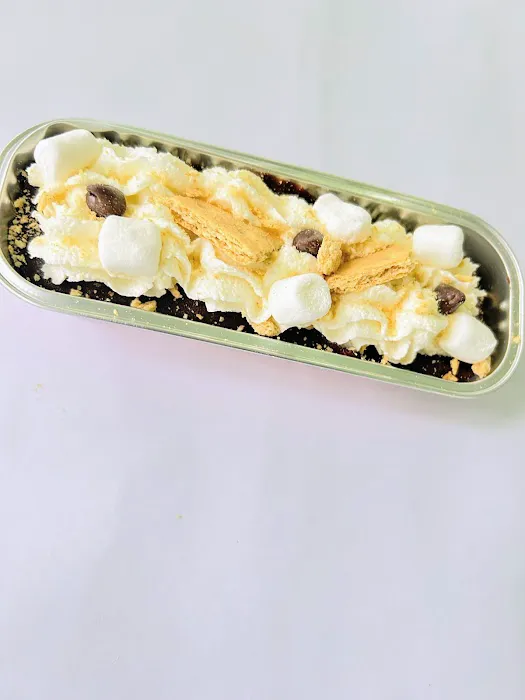 Corner Piece Confectionary Picture 6