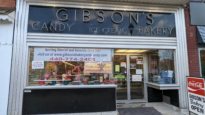 Gibson's Food Mart & Bakery Picture 4