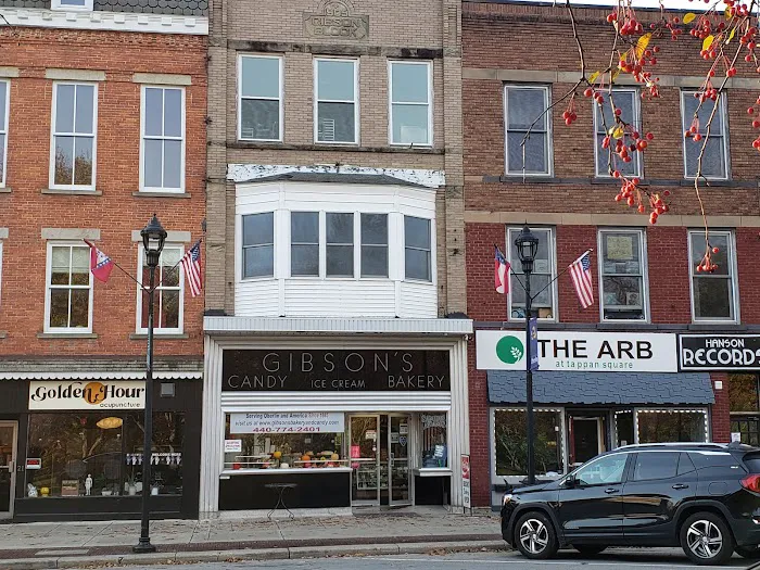 Gibson's Food Mart & Bakery Picture 7
