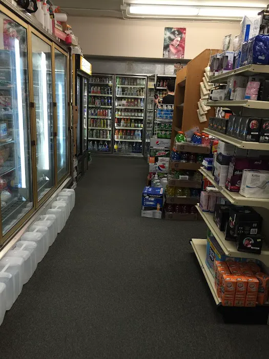 Gibson's Food Mart & Bakery Picture 2