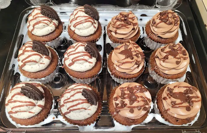 Ashlee's Cakes Picture 7
