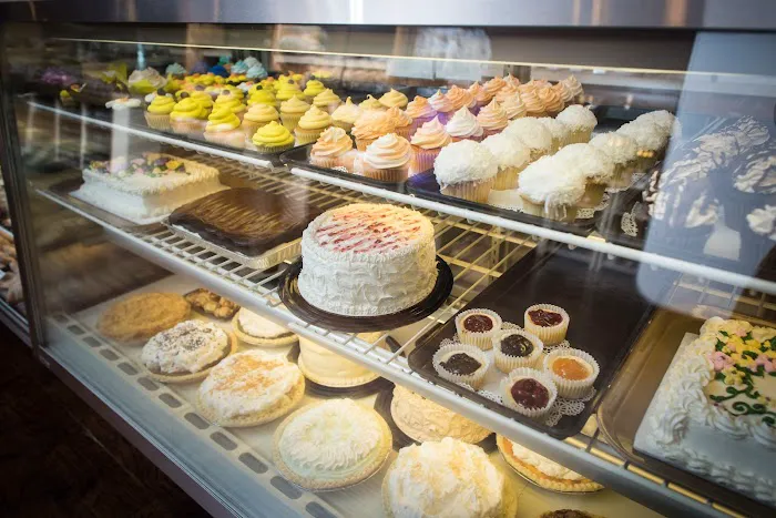 Amish Door Bakery Picture 5