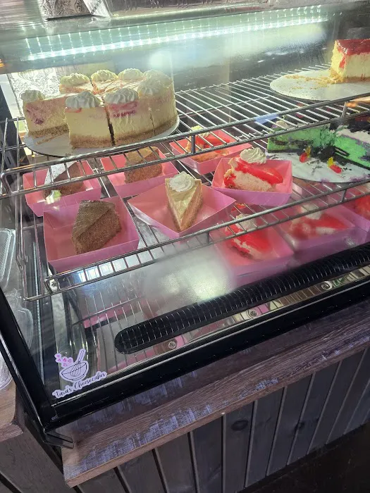 Tara's Cheesecakes Picture 1
