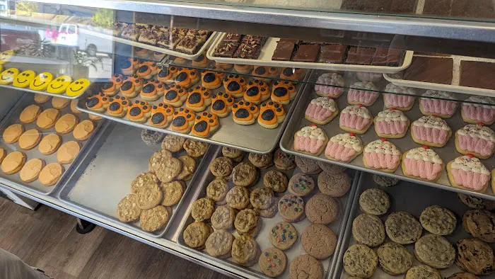 Liebermann's and Beyond Bakery Picture 3