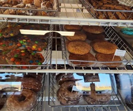 8 Sisters Bakery & Cafe