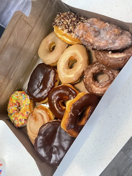 Mary Ann Donuts Shop Picture 3