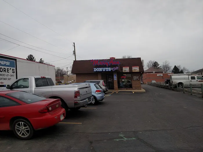 Mary Ann Donuts Shop Picture 6