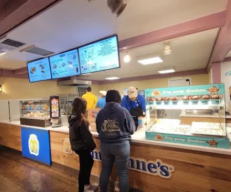 Cinnabon