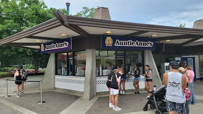 Auntie Anne's Picture 3
